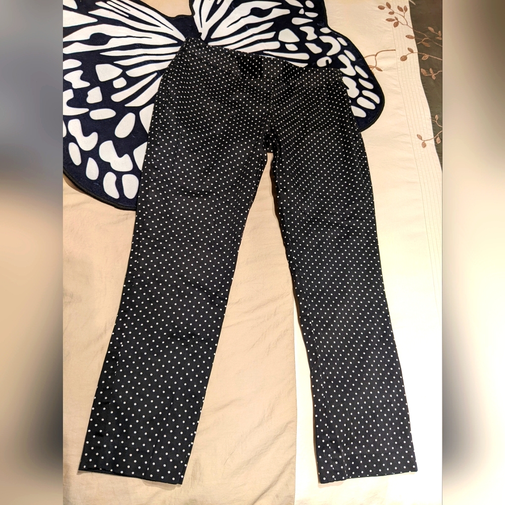 Perfect Polka dot Chinos 🤍🖤🤍 Cotton Blend